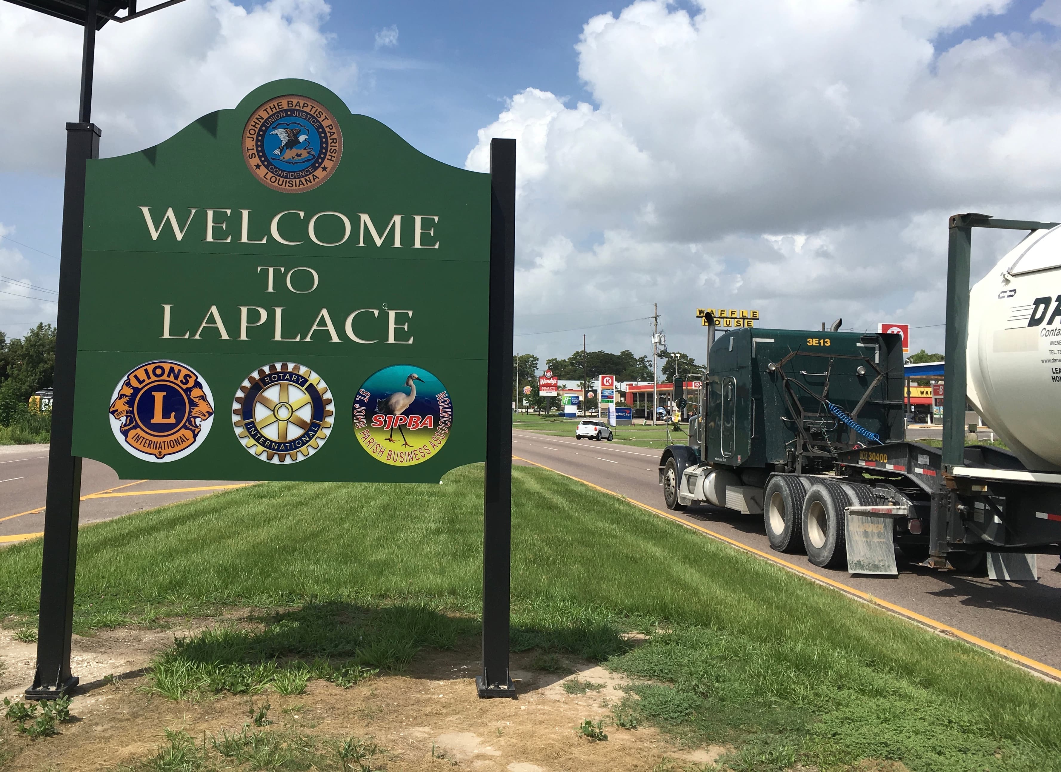 Laplace, LA