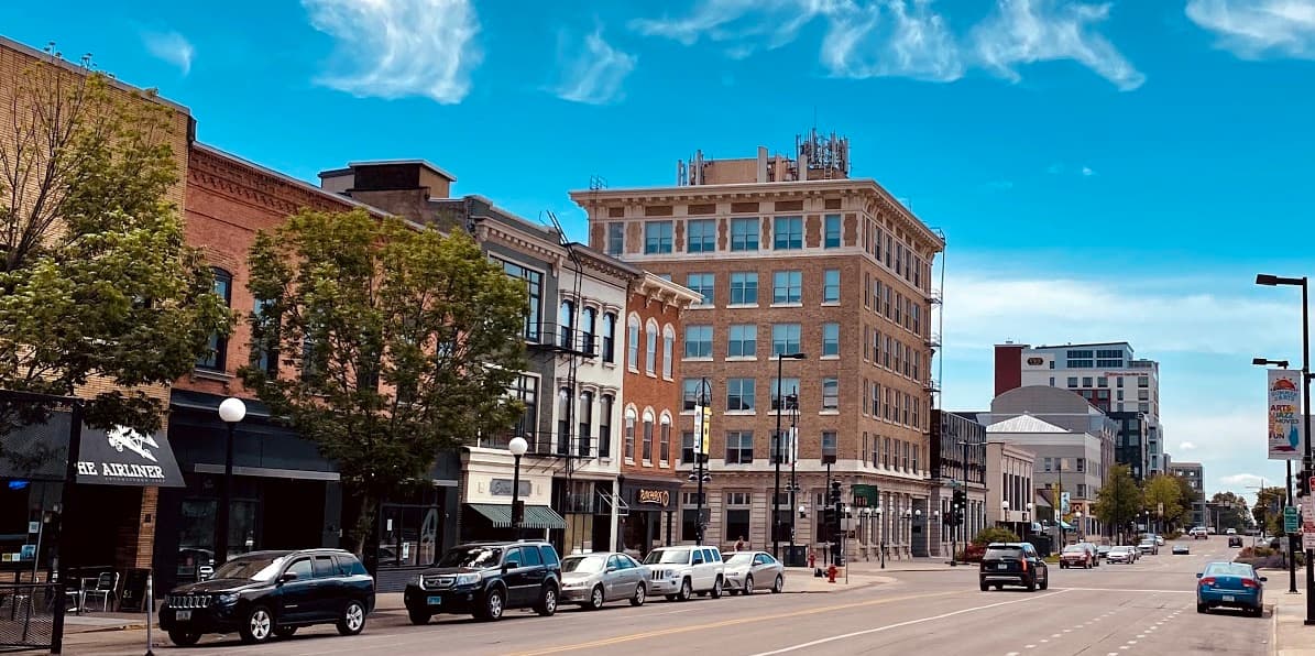 Iowa City, IA